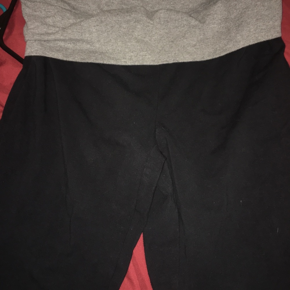 NFL Saints yoga pants. Size large